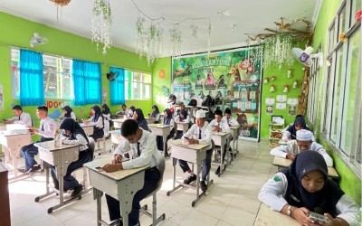 Ujian Madrasah Berbasis CBT MTsN 4 Kutai Kartanegara Berjalan Tertib